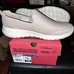 Skechers Women's Go Walk Joy - New in Box